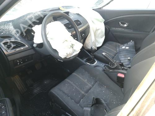 Fuse box RENAULT MEGANE III Hatchback (BZ0/1_, B3_)  | BP25793225E1 