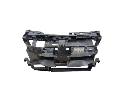 Voorfront slotplaat RENAULT MEGANE IV Hatchback (B9A/M/N_) | BP30202077C72