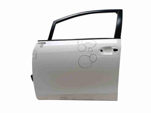 left-front-door-toyota-verso-_r2_-2009-2010-2011-2012-2013-2014-2015-2016-2017-2018-34543706 main image