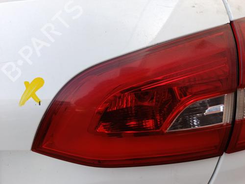 Used Right tailgate light Right tailgate light PEUGEOT 308 SW II (LC_, LJ_, LR_, LX_, L4_) 1.6 HDi / BlueHDi 115 (LCBHXM, LCBHXT) (115 hp) 34444649 34444649