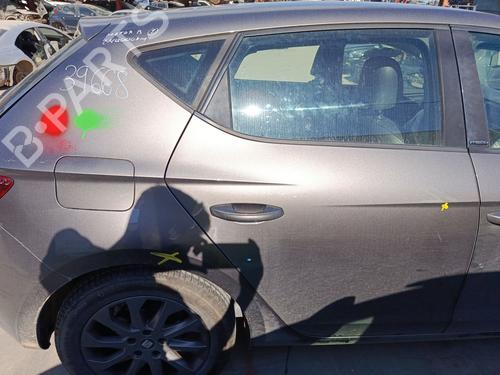 right-rear-door-seat-leon-5f1-2012-2013-2014-2015-2016-2017-2018-2019-2020-2021-33182868 main image