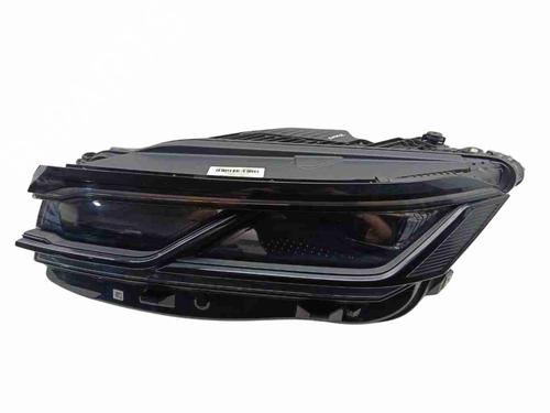 left-headlight-vw-touareg-cr7-rc8-2017-36362869 main image