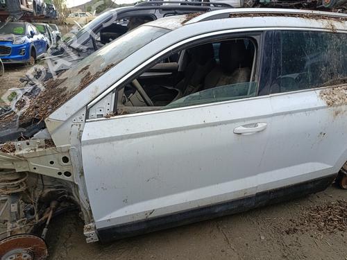 Used Left front door SKODA KAROQ (NU7, ND7) [2017-2025]  30775375