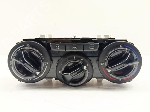 climate-control-peugeot-2008-i-cu_-2013-31625808 main image