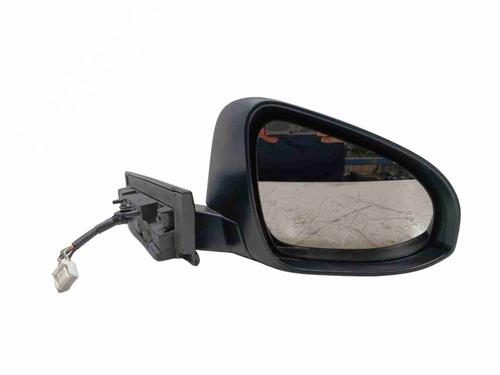 right-mirror-toyota-c-hr-_x1_-2016-39808120 main image