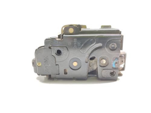 Front right lock VW TRANSPORTER T5 Van (7HA, 7HH, 7EA, 7EH) 2.5 TDI | BP16817376C97 
