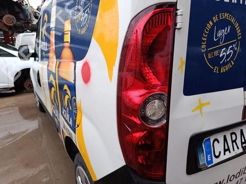 Feu arrière gauche OPEL COMBO Box Body/MPV (X12) 1.3 CDTI (B05) (90 hp) 32135043