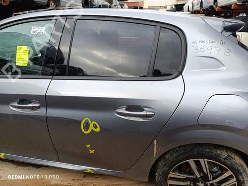 Used Left rear door PEUGEOT 208 II (UB_, UP_, UW_, UJ_) [2019-2025]  24203625