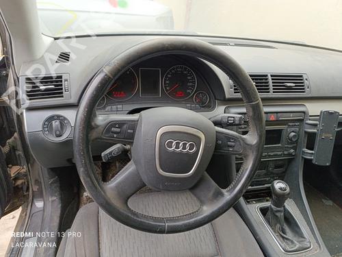 Højre baglygte AUDI A4 B7 (8EC) 2.0 TDI 16V | BP27536365C35 