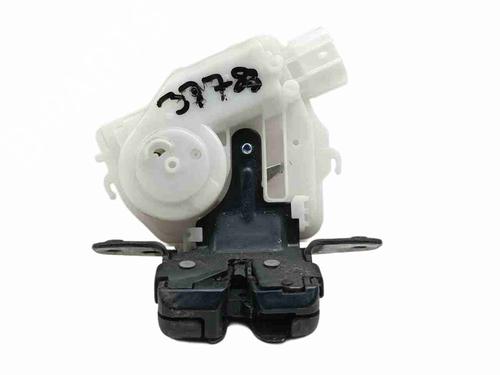 tailgate-lock-toyota-auris-_e18_-2012-2013-2014-2015-2016-2017-2018-2019-38968779 main image