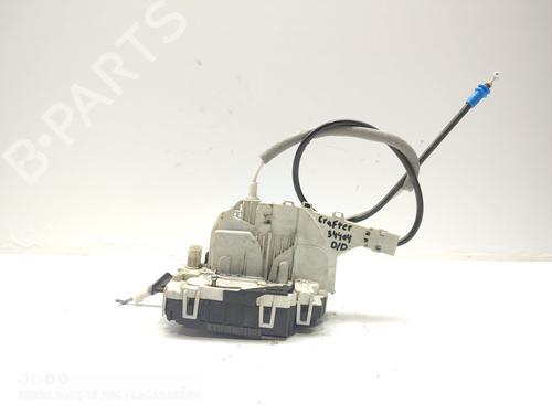 Used Front right lock VW CRAFTER 30-50 Van (2E_) 2.5 TDI (136 hp) 18307120