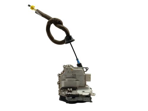 Høyre foran lås AUDI Q3 (8UB, 8UG) 2.0 TDI quattro (150 hp) 31973732