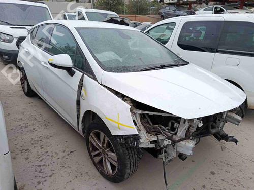 Left tailgate light OPEL ASTRA K (B16) 1.0 Turbo (68) | BP39105660C79 - Image 4