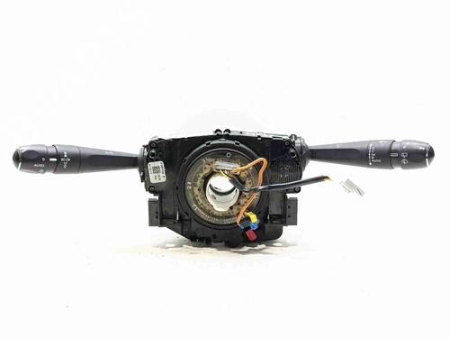 switch-citroen-c4-grand-picasso-ii-da_-de_-2013-36988414 main image