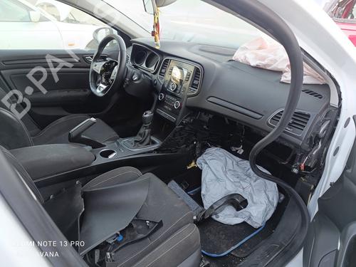 Left mirror RENAULT MEGANE IV Hatchback (B9A/M/N_) 1.5 dCi 110 (B9A3) | BP29073819C26 