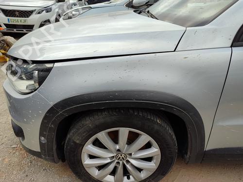 Used Left front fenders VW TIGUAN (5N_) [2007-2018]  23223831