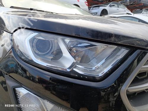 Used Right headlight FORD ECONOLINE Van [2001-2002]  23330402