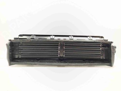 Used Grille Grille 37232682 37232682