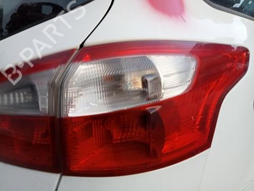 Used Right taillight FORD FOCUS III Turnier 1.6 TDCi (115 hp) 31012919