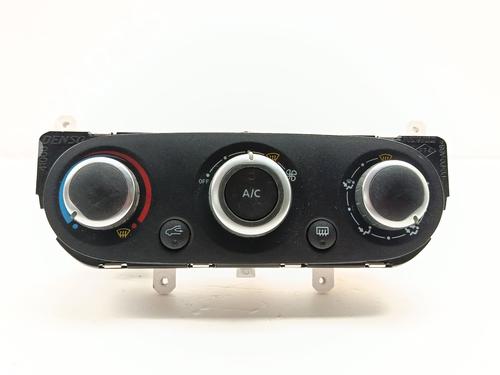 climate-control-renault-clio-iv-bh_-2012-2013-2014-2015-2016-2017-2018-2019-2020-2021-33705056 main image