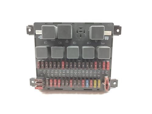 Caja reles / fusibles NISSAN TRADE Bus [1996-2001]  30548743
