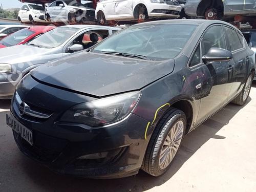 Left headlight OPEL ASTRA J (P10) | BP31339755C28