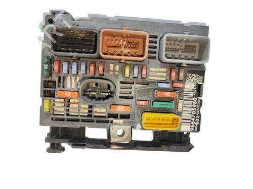 Used Fuse box Fuse box CITROËN C4 Picasso I MPV (UD_) [2006-2015] 25793294 25793294