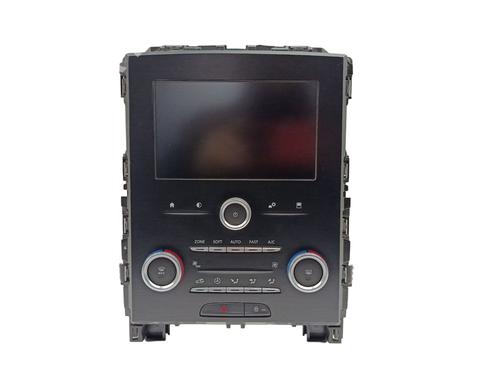 display-monitor-renault-megane-iv-hatchback-b9amn_-2015-32330967 main image