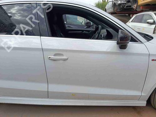 Used Right front door Right front door 38876444 38876444