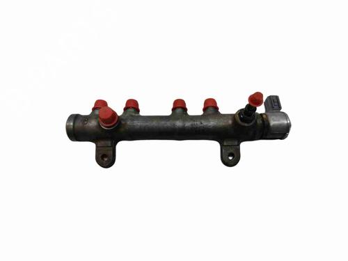 Used Injection rail Injection rail 37713012 37713012