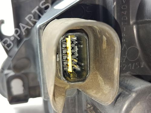 Right headlight PEUGEOT 3008 I MPV (0U_) 1.6 HDi | BP31854800C29