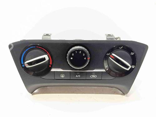 Used Climate control Climate control 36988408 36988408