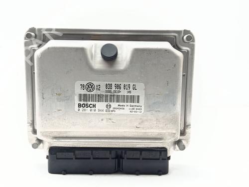 Used Engine control unit (ECU) VW PASSAT B5.5 (3B3) [2000-2005]  31538424
