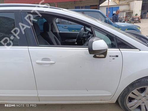 Used Right front door PEUGEOT 5008 (0U_, 0E_) 1.6 BlueHDi 120 (120 hp) 26452483