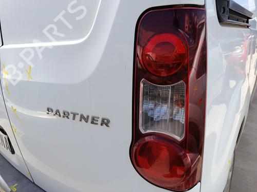 Used Right taillight Right taillight PEUGEOT PARTNER Box Body/MPV 1.6 HDi (90 hp) 35949335 35949335