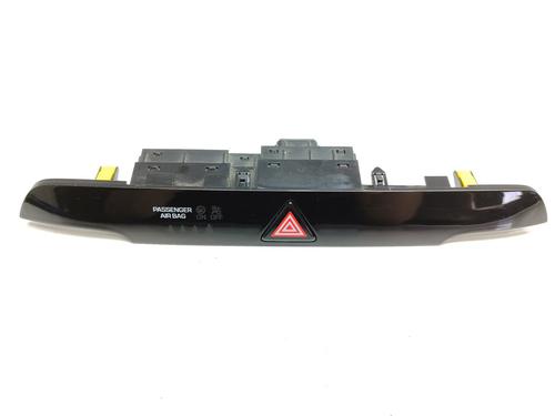 Used Warning switch HYUNDAI TUCSON (TL, TLE) 1.6 GDi (132 hp) 17546030