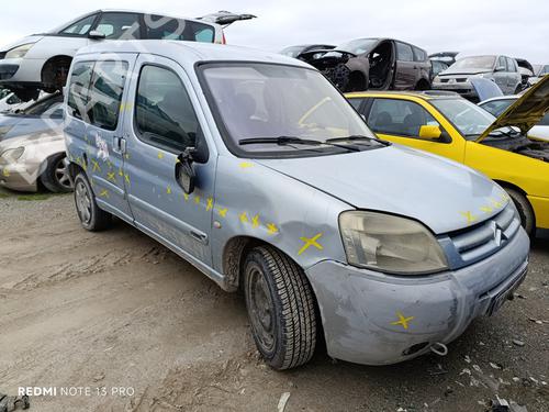 Front left lock CITROËN BERLINGO / BERLINGO FIRST Box Body/MPV (M_) 2.0 HDI 90 4WD (MBRHY, MCRHY) | BP26734363C98 