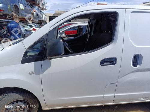 Used Left front door NISSAN NV200 / EVALIA Bus 1.5 dCi 90 (M20, M20M) (90 hp) 24221188