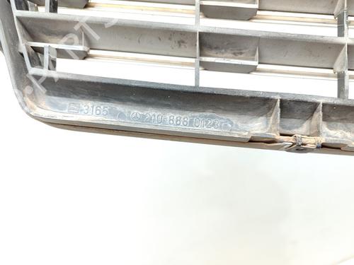 Grille MERCEDES-BENZ E-CLASS (W210) E 250 Turbo-D (210.015) | BP16507248C40 