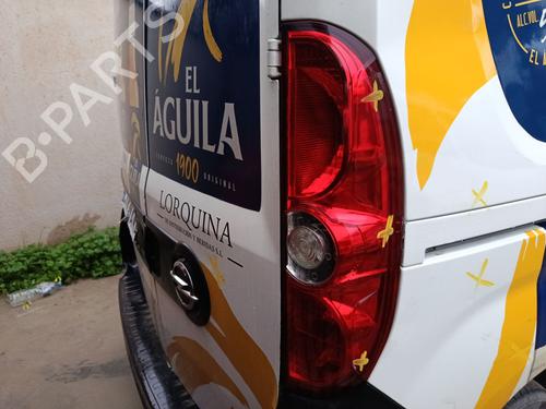 Feu arrière droit OPEL COMBO Box Body/MPV (X12) 1.3 CDTI (B05) (90 hp) 32132760