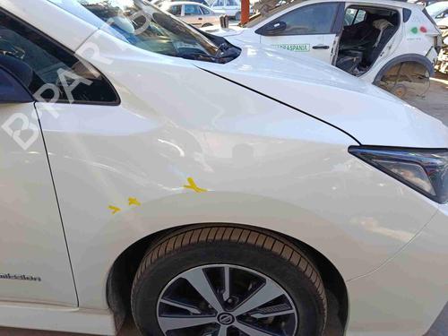Used Right front fenders Right front fenders NISSAN LEAF (ZE1) Electric (150 hp) 40255142 40255142