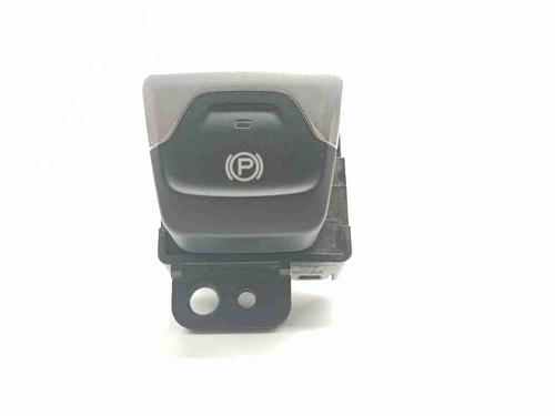 switch-fiat-500x-334_-2014-38013068 main image