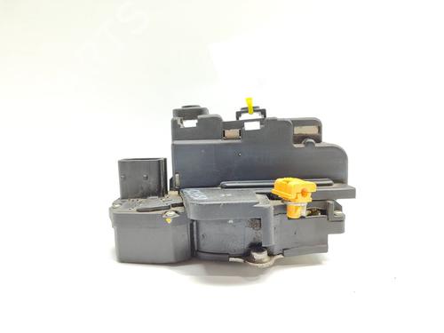 Used Front right lock CHEVROLET CAPTIVA (C100, C140) 2.0 D 4WD (150 hp) 16506332