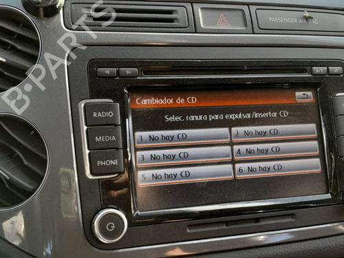 Used Display monitor VW TIGUAN (5N_) [2007-2018]  23223829