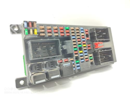 Used Fuse box LAND ROVER DISCOVERY III (L319) 2.7 TD 4x4 (190 hp) 16513577