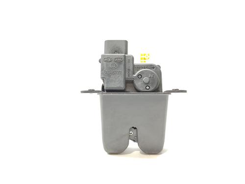 Used Tailgate lock HYUNDAI IONIQ (AE) Elektro (34 hp) 20495519