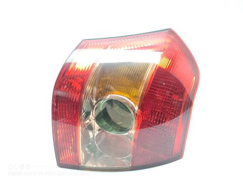 Used Right taillight TOYOTA COROLLA (_E12_) 2.0 D-4D (CDE120R, CDE120L_) (116 hp) 25333478