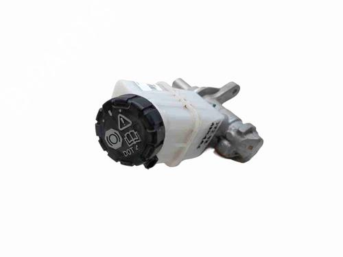 Used Brake master cylinder Brake master cylinder RENAULT ARKANA I (LCM_, LDN_) 1.6 E-TECH 145 (LDMU) (143 hp) 36596326 36596326