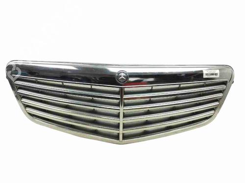 Grill Grill MERCEDES-BENZ E-CLASS (W212) E 200 CDI / BlueTEC (212.005, 212.006) (136 hp) 39654223 39654223