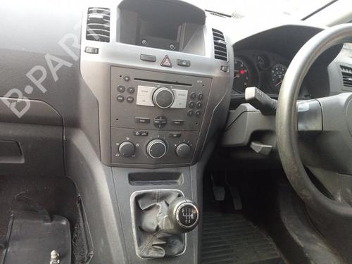 Left headlight OPEL ZAFIRA / ZAFIRA FAMILY B (A05)  | BP31979787C28 